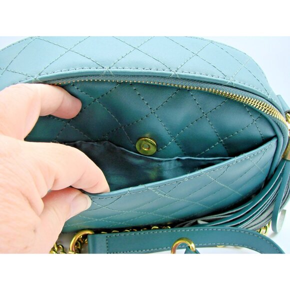 Joy & Iman Leather Quilted Jade Green Crossbody Shoulder Bag Gold Chain & Tassel - Picture 7 of 15
